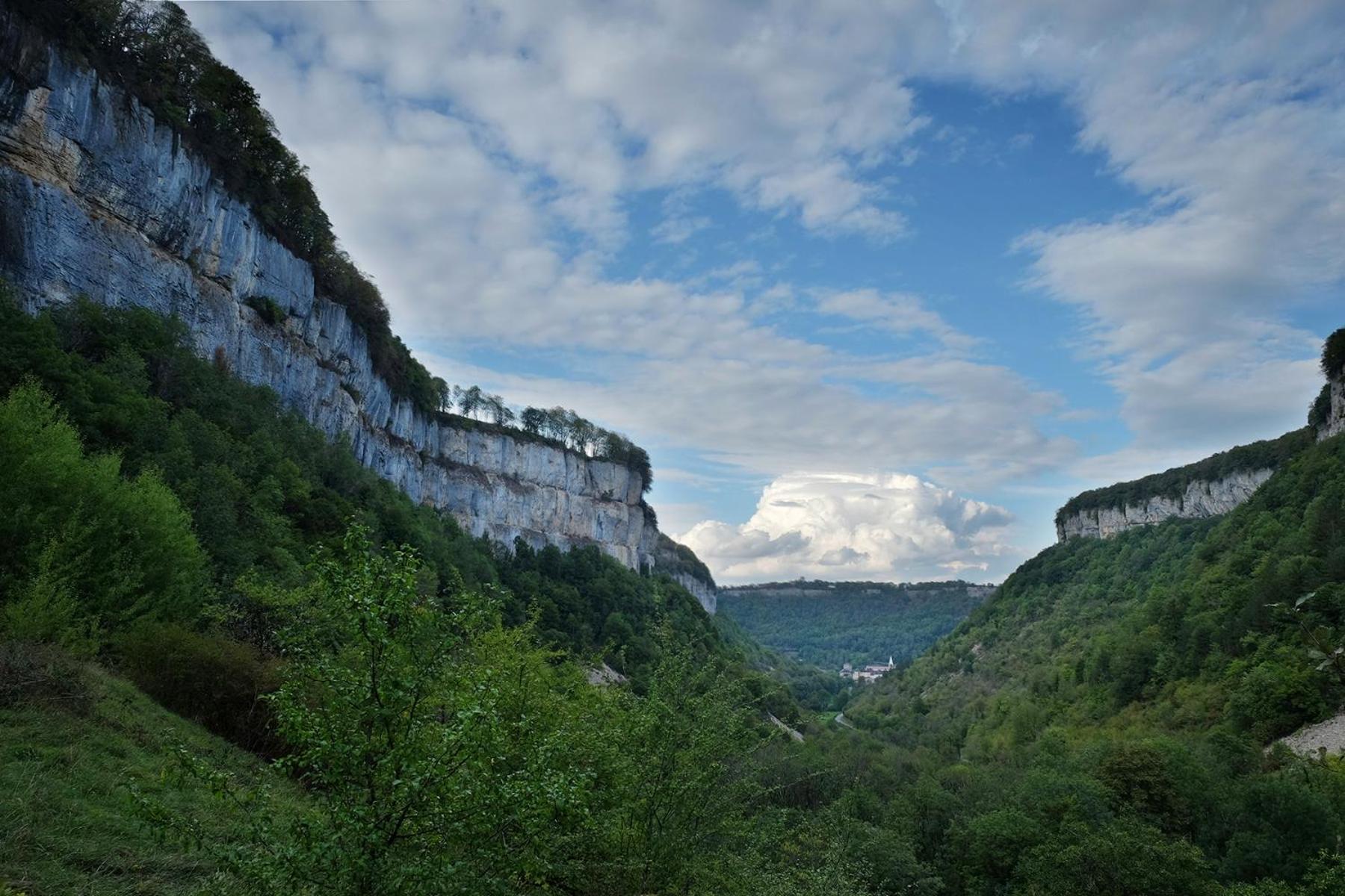 Gite Le Douglas, Vignoble Et Reculees Du Jura - Avec Sauna Lavigny Exteriör bild
