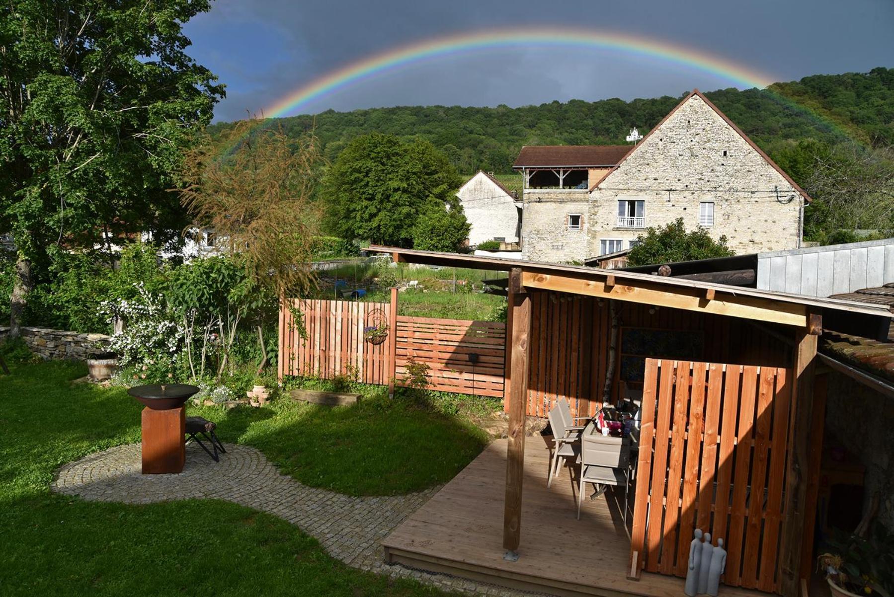 Gite Le Douglas, Vignoble Et Reculees Du Jura - Avec Sauna Lavigny Exteriör bild